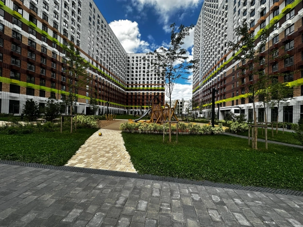 Купить квартиру на вторичке у метро Братиславская в Москве. Вариант № 9550459, 28, площадь -  квм, цена 13499000 рублей