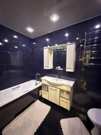 Купить двухкомнатную квартиру в Ростовской области. Вариант № 10292264, 4, площадь -  квм, цена 9990000 рублей