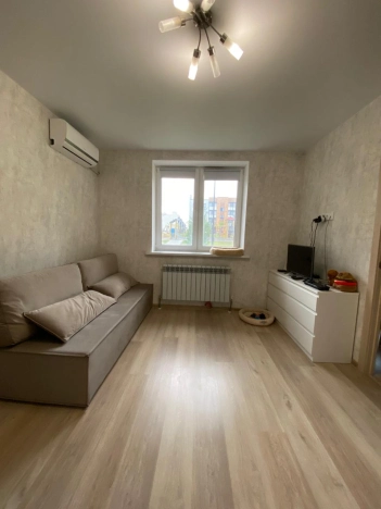 Купить однокомнатную квартиру в Волгограде. Вариант № 10031454, 16, площадь -  квм, цена 4150000 рублей