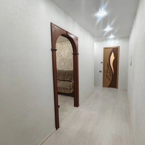 Купить четырехкомнатную квартиру в Новосибирской области. Вариант № 5922470, 13, площадь -  квм, цена 5500000 рублей