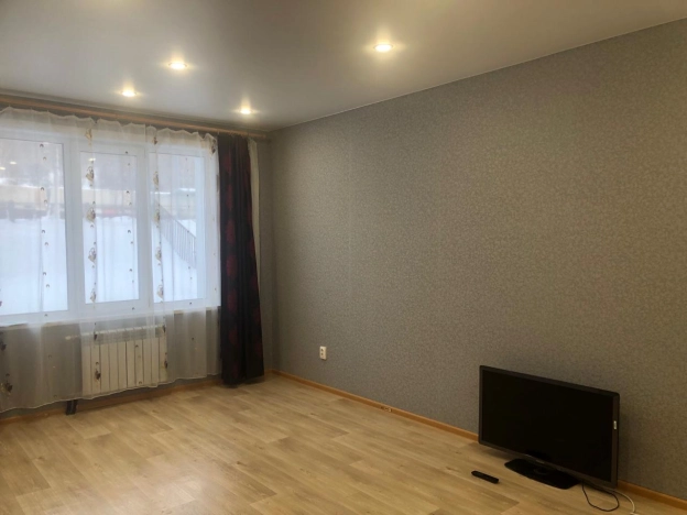 . Вариант № 5990, 15, площадь - 40 квм, цена 8200000 рублей