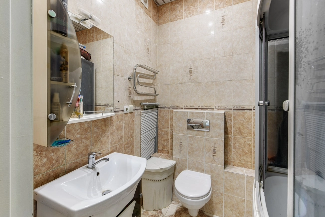 Купить многокомнатную квартиру в районе Филёвский Парк в Москве. Вариант № 1289752, 6, площадь -  квм, цена 16500000 рублей