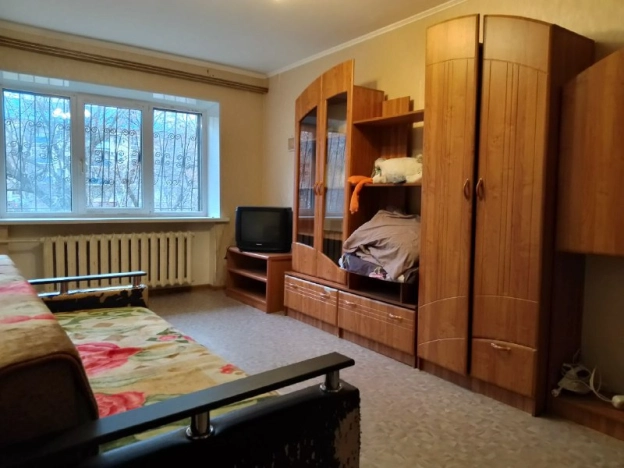 Купить квартиру на улице Университетский проспект в Волгограде. Вариант № 9832267, 1, площадь -  квм, цена 3580000 рублей