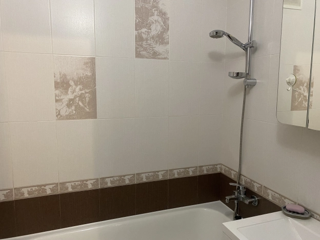 Купить трехкомнатную квартиру в Пушкине. Вариант № 3462, 15, площадь -  квм, цена 10500000 рублей