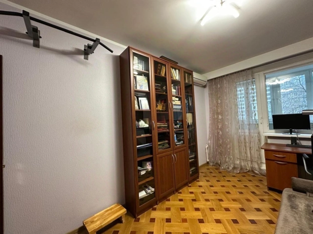 Купить квартиру в Москве. Вариант № 9813973, 3, площадь -  квм, цена 32000000 рублей