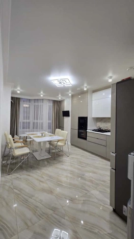 Купить трехкомнатную квартиру в Ростовской области. Вариант № 5922387, 0, площадь -  квм, цена 14900000 рублей