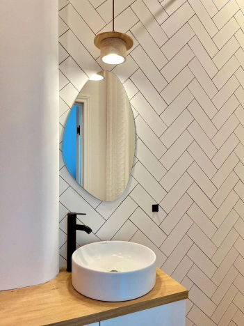 Купить двухкомнатную квартиру на улице Виктора Гакуна в Калининграде. Вариант № 57062, 31, площадь -  квм, цена 7000000 рублей