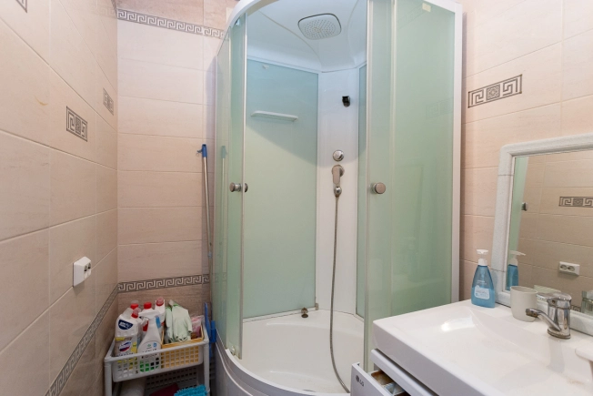 Купить трехкомнатную квартиру на улице Железнодорожная в Владимирской области. Вариант № 44954, 18, площадь -  квм, цена 3600000 рублей