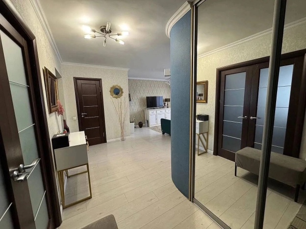 Купить квартиру в Улан-Удэ. Вариант № 10060844, 7, площадь -  квм, цена 10900000 рублей