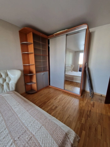 Купить двухкомнатную квартиру на вторичке на улице Лётчика Ульянина в Москве. Вариант № 10960405, 4, площадь - квм, цена 24000000 рублей