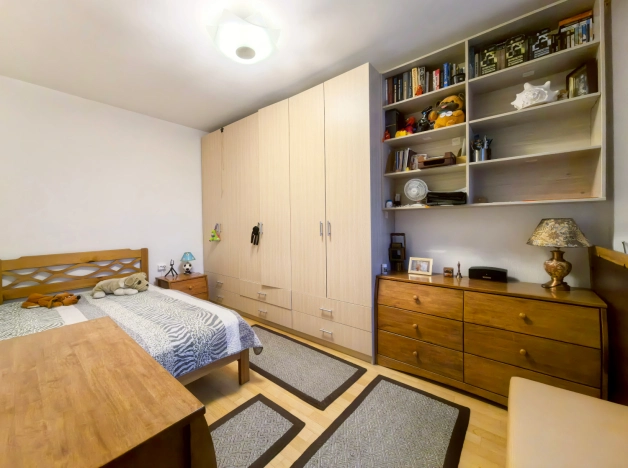 Купить квартиру в районе Раменки в Москве. Вариант № 20436, 18, площадь -  квм, цена 36500000 рублей