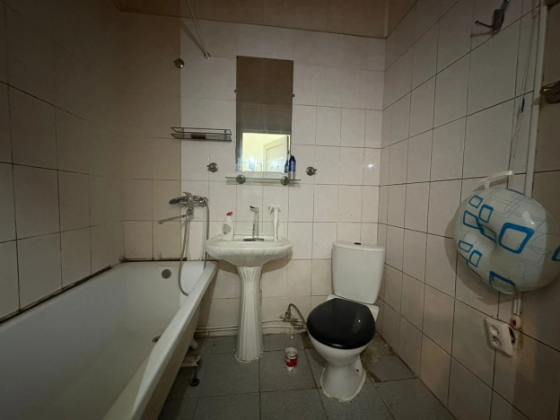 Купить однокомнатную квартиру в районе Советский в Волгограде. Вариант № 5752372, 4, площадь -  квм, цена 2350000 рублей