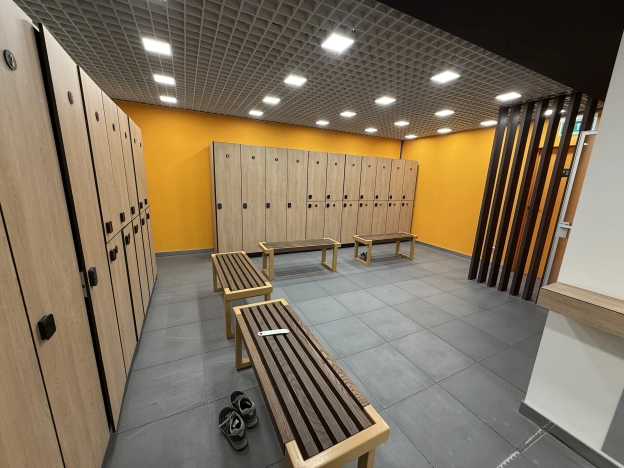 Купить четырехкомнатную квартиру в Москве. Вариант № 9478483, 32, площадь - квм, цена 130000000 рублей