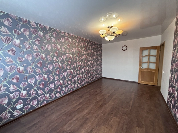 Купить трехкомнатную квартиру в Микрорайоне Лимончики, Ковров в Коврове. Вариант № 26064, 5, площадь -  квм, цена 3800000 рублей