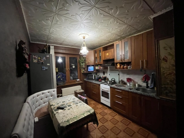 Купить трехкомнатную квартиру на улице Волгоградский проспект в Москве. Вариант № 9940321, 4, площадь -  квм, цена 7700000 рублей