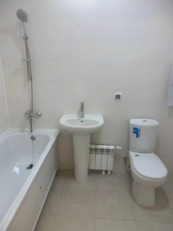 Купить квартиру в Москве. Вариант № 10424889, 4, площадь -  квм, цена 22780000 рублей