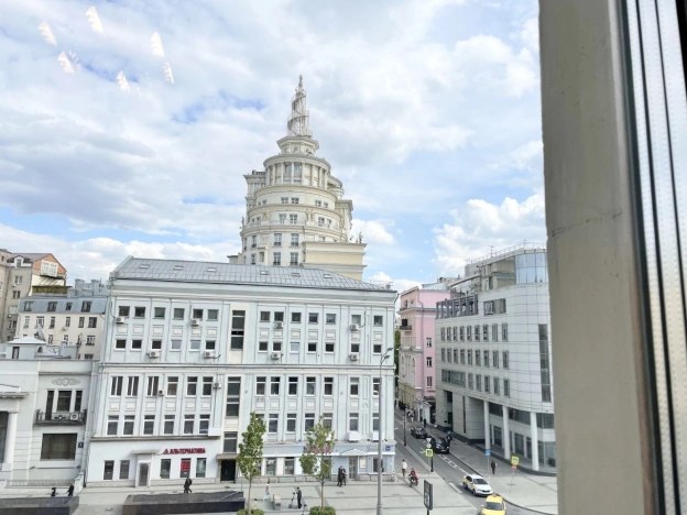 Купить квартиру в Москве. Вариант № 10382111, 10, площадь -  квм, цена 70000000 рублей