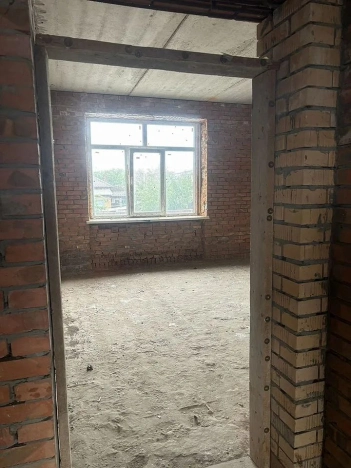 Купить трехкомнатную квартиру в Ростовской области. Вариант № 3527552, 6, площадь -  квм, цена 11999999 рублей