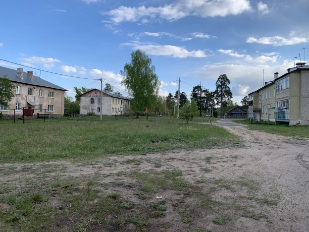 Купить трехкомнатную квартиру на улице Октябрьская в Владимирской области. Вариант № 42033, 2, площадь -  квм, цена 890000 рублей