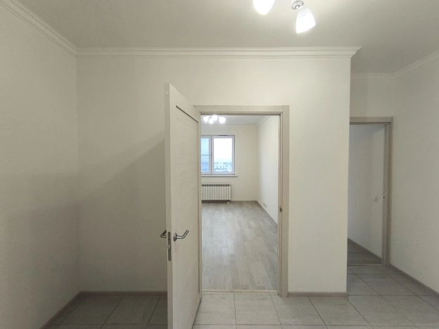 Купить трехкомнатную квартиру на вторичке в ВАО в Москве. Вариант № 3000926, 2, площадь -  квм, цена 20184000 рублей