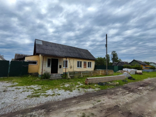 Купить дом в Брянской области. Вариант № 9505, 21, площадь -  квм, цена 2300000 рублей