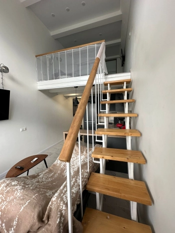 Купить квартиру на вторичке в Москве. Вариант № 7991, 7, площадь -  квм, цена 9700000 рублей