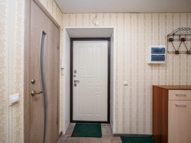 Купить двухкомнатную квартиру на улице бульвар Архитекторов в Омске. Вариант № 3993197, 21, площадь -  квм, цена 5300000 рублей