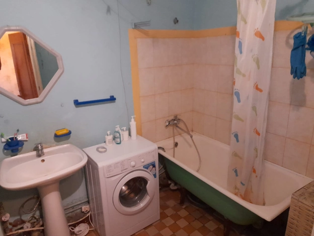Купить комнату в Москве. Вариант № 3784804, 18, площадь -  квм, цена 9500000 рублей