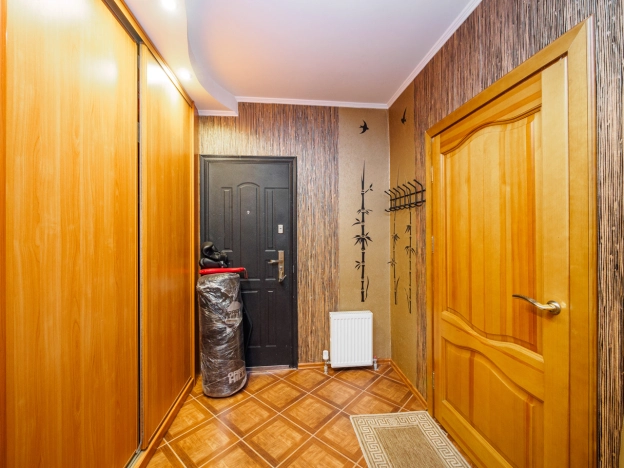 Купить дом в Микрорайоне Порт-Артур в Омске. Вариант № 2580432, 3, площадь -  квм, цена 20000000 рублей