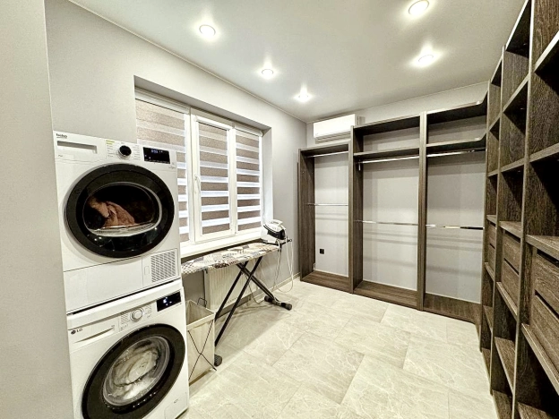 Купить дом в Краснодаре. Вариант № 7595318, 14, площадь -  квм, цена 12800000 рублей