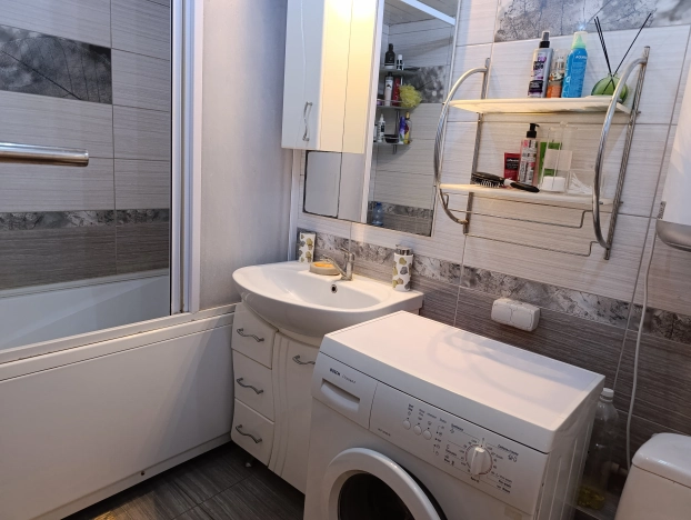 Купить трехкомнатную квартиру на улице Юбилейная в Белгородской области. Вариант № 7529388, 18, площадь -  квм, цена 5200000 рублей