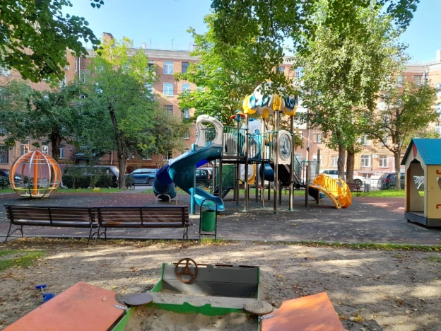 Купить комнату в Москве. Вариант № 3784804, 27, площадь -  квм, цена 9500000 рублей