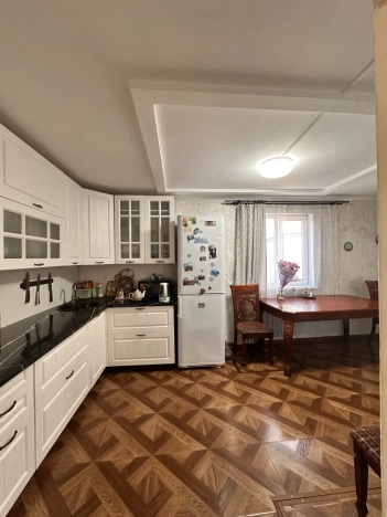 Купить дом в Микрорайоне Южный, Улан-Удэ в Улан-Удэ. Вариант № 2119816, 5, площадь -  квм, цена 3700000 рублей