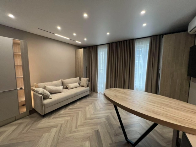 Купить квартиру в Москве. Вариант № 9884382, 1, площадь -  квм, цена 9000000 рублей