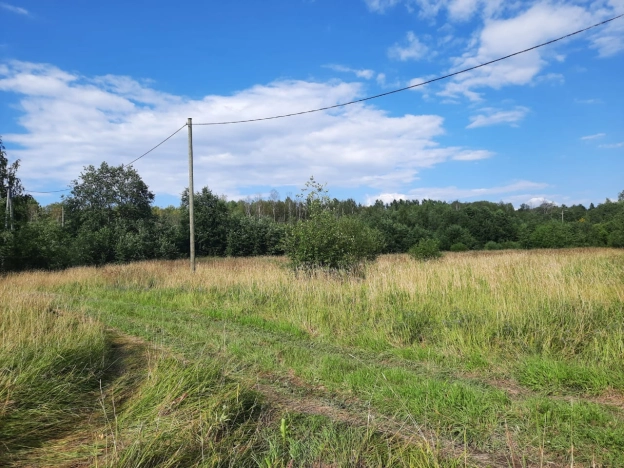 Купить земельный участок в Республике Карелия. Вариант № 21301, 2, площадь -  квм, цена 350000 рублей