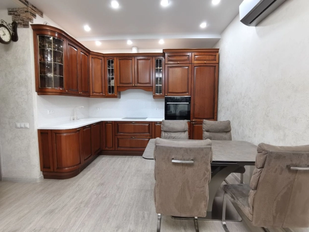 Купить квартиру в Москве. Вариант № 9377188, 5, площадь -  квм, цена 49800000 рублей