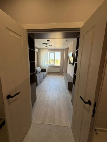 Купить однокомнатную квартиру в районе Кировский в Ростове-на-Дону. Вариант № 3887095, 7, площадь -  квм, цена 9300000 рублей