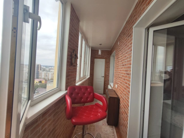 Купить квартиру на улице Октябрьская в Белгороде. Вариант № 6878332, 19, площадь -  квм, цена 9350000 рублей