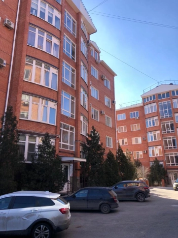 Купить квартиру в Таганроге. Вариант № 4880, 5, площадь -  квм, цена 7900000 рублей