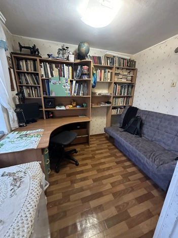 Купить многокомнатную квартиру в Архангельской области. Вариант № 24401, 3, площадь -  квм, цена 7600000 рублей