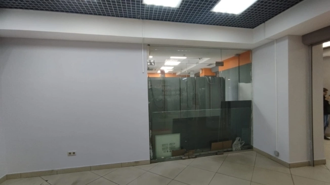 Снять коммерческую недвижимость в Омске. Вариант № 8968455, 12, площадь -  квм, цена 20000 рублей