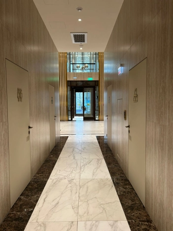 Купить квартиру в Москве. Вариант № 10435867, 16, площадь -  квм, цена 38980000 рублей