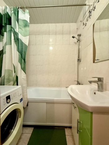 Купить трехкомнатную квартиру в Смоленской области. Вариант № 6714822, 7, площадь -  квм, цена 5840000 рублей