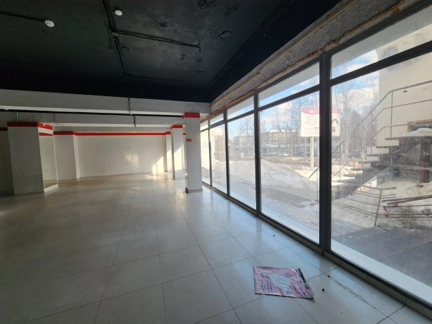 Купить коммерческую недвижимость свободного назначения в Сыктывкаре. Вариант № 30249, 3, площадь -  квм, цена 41000000 рублей