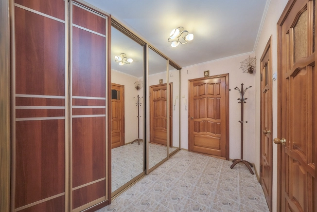 Купить однокомнатную квартиру в районе Железнодорожный в Рязани. Вариант № 8186173, 8, площадь -  квм, цена 6590000 рублей