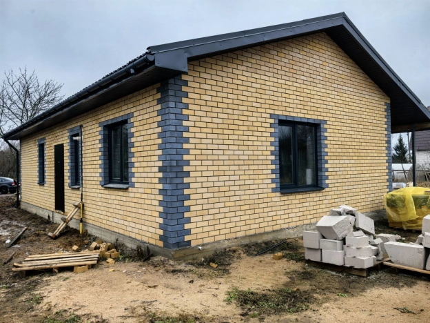 Купить дом на улице Заозёрный переулок в Смоленской области. Вариант № 25574, 0, площадь -  квм, цена 7500000 рублей