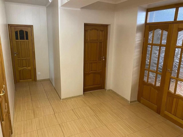 Купить квартиру в Тобольске. Вариант № 2535392, 25, площадь -  квм, цена 7800000 рублей