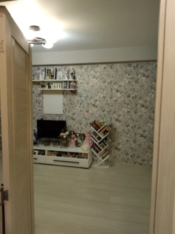 Купить однокомнатную квартиру в Калужской области. Вариант № 10177424, 4, площадь -  квм, цена 4500000 рублей