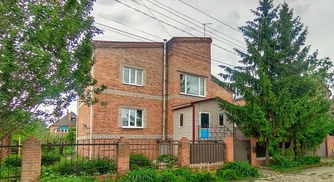 Купить дом в Омске. Вариант № 37784, 1, площадь -  квм, цена 13000000 рублей