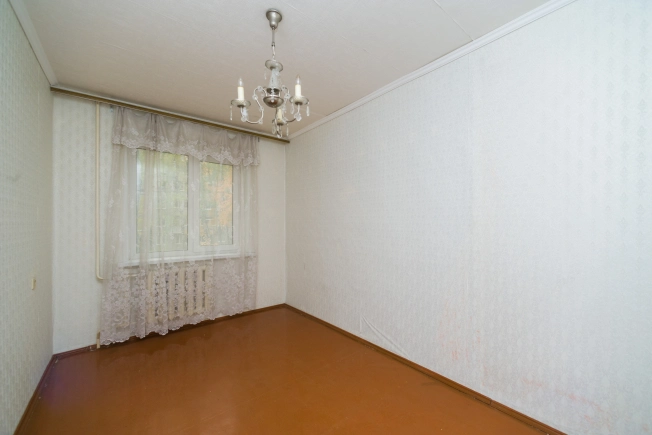 Купить трехкомнатную квартиру в Рязанской области. Вариант № 7803322, 8, площадь -  квм, цена 3590000 рублей